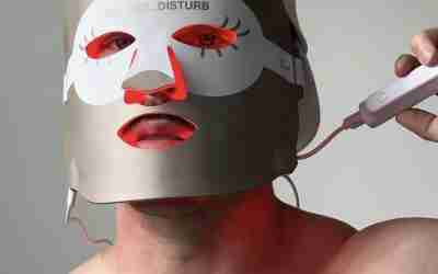 WHAT SKIN CONDITIONS CAN A RED LIGHT THERAPY MASK TREAT